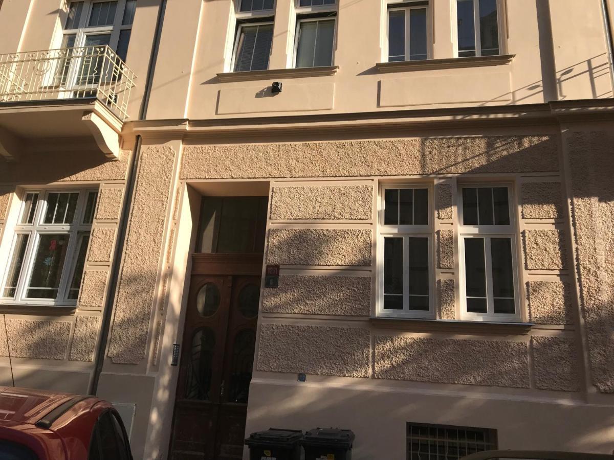 Lana Lo Apartments カルロヴィ・ヴァリ エクステリア 写真